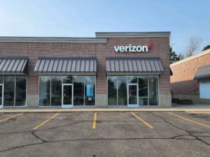 Exterior of Victra Verizon Authorized Retail Store in Clio, MI.