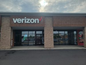 Exterior of Victra Verizon Authorized Retail Store in Farmington Hills, MI.