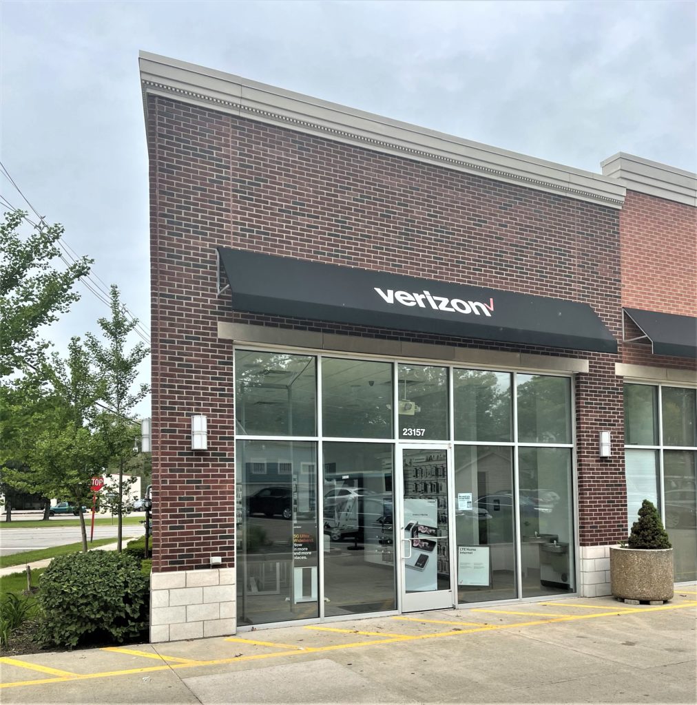 Exterior of Victra Verizon Authorized Retail Store in Ferndale, MI.