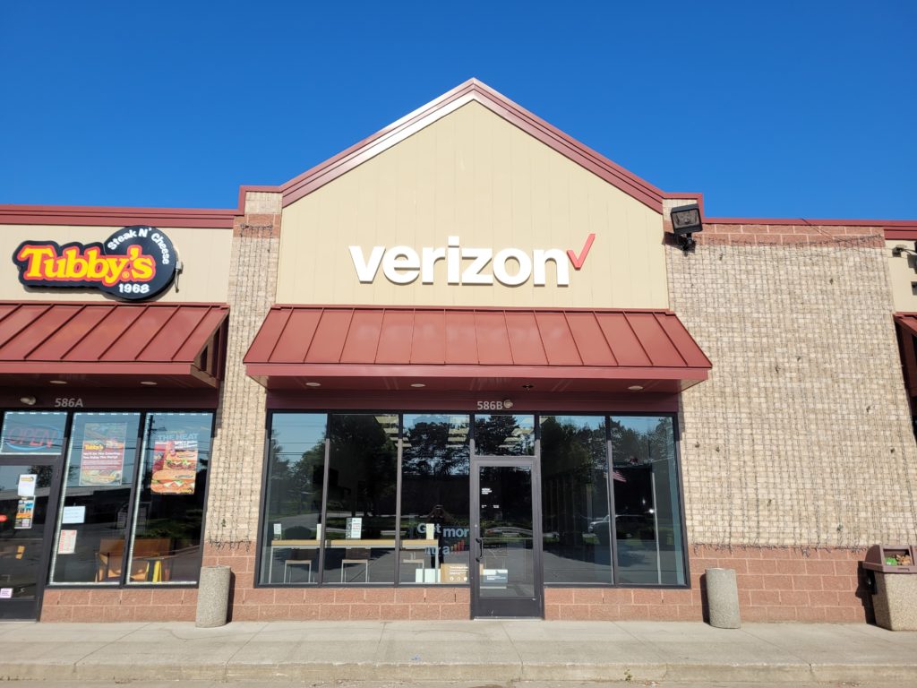 Exterior of Victra Verizon Authorized Retail Store in Imlay City, MI.