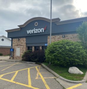 Exterior of Victra Verizon Authorized Retail Store in Lapeer, MI.
