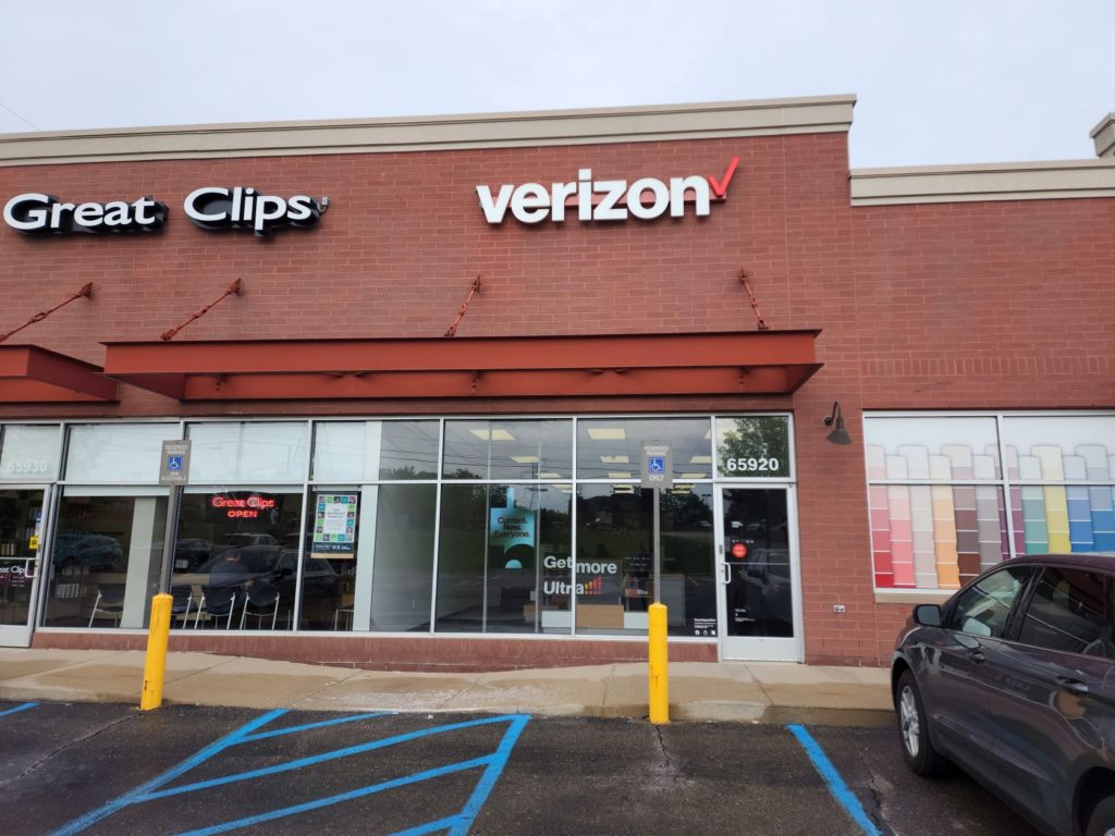 Exterior of Victra Verizon Authorized Retail Store in Washington Township, MI.