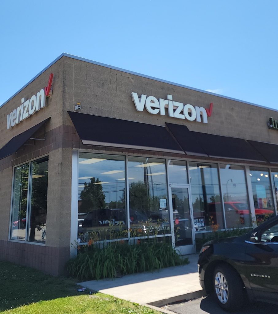 Exterior of Victra Verizon Authorized Retail Store in Woodhaven, MI.