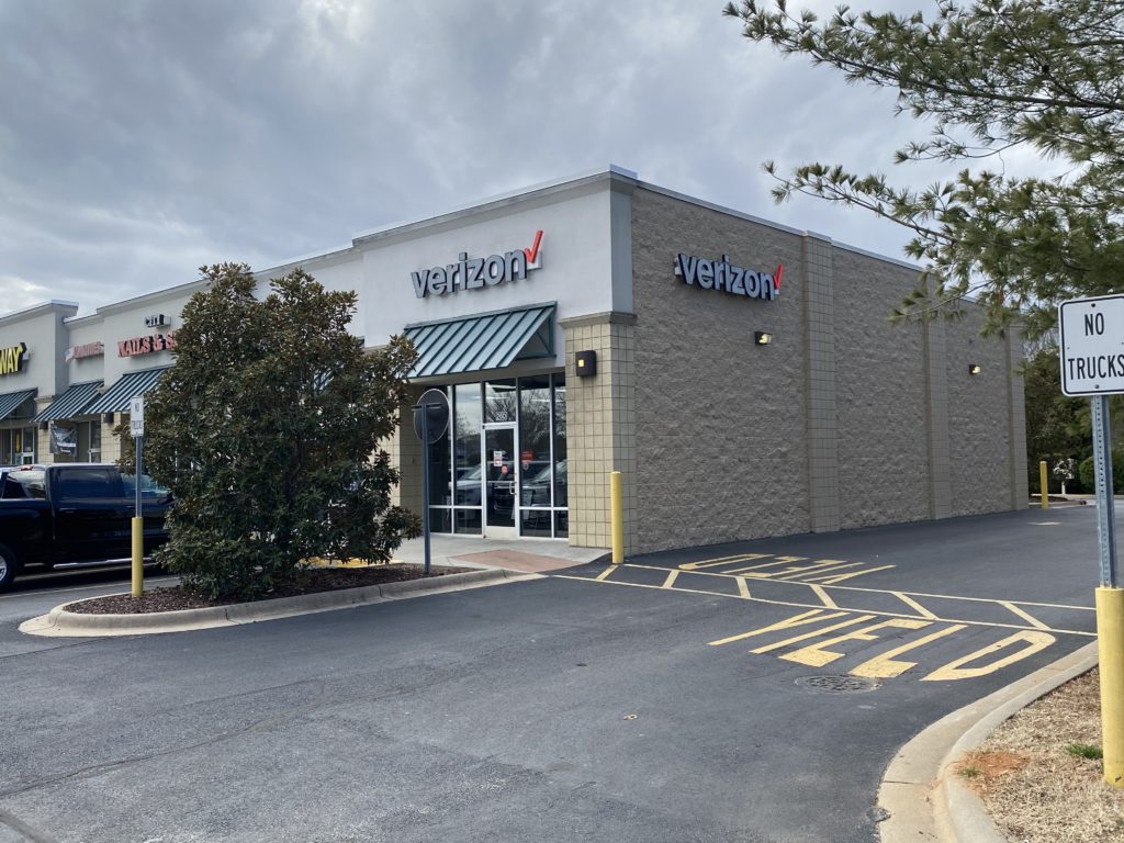 Exterior of Victra Verizon Authorized Retail Store in Lexington, NC.
