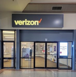 Exterior of Victra Verizon Authorized Retail Store in Kearney Mall, NE.