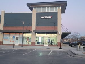 Exterior of Victra Verizon Authorized Retail Store in Omaha 71st, NE.