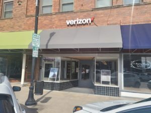 Exterior of Victra Verizon Authorized Retail Store in Seward, NE.