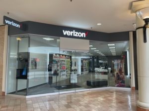 Exterior of Victra Verizon Authorized Retail Store in Woodbridge Mall, NJ.