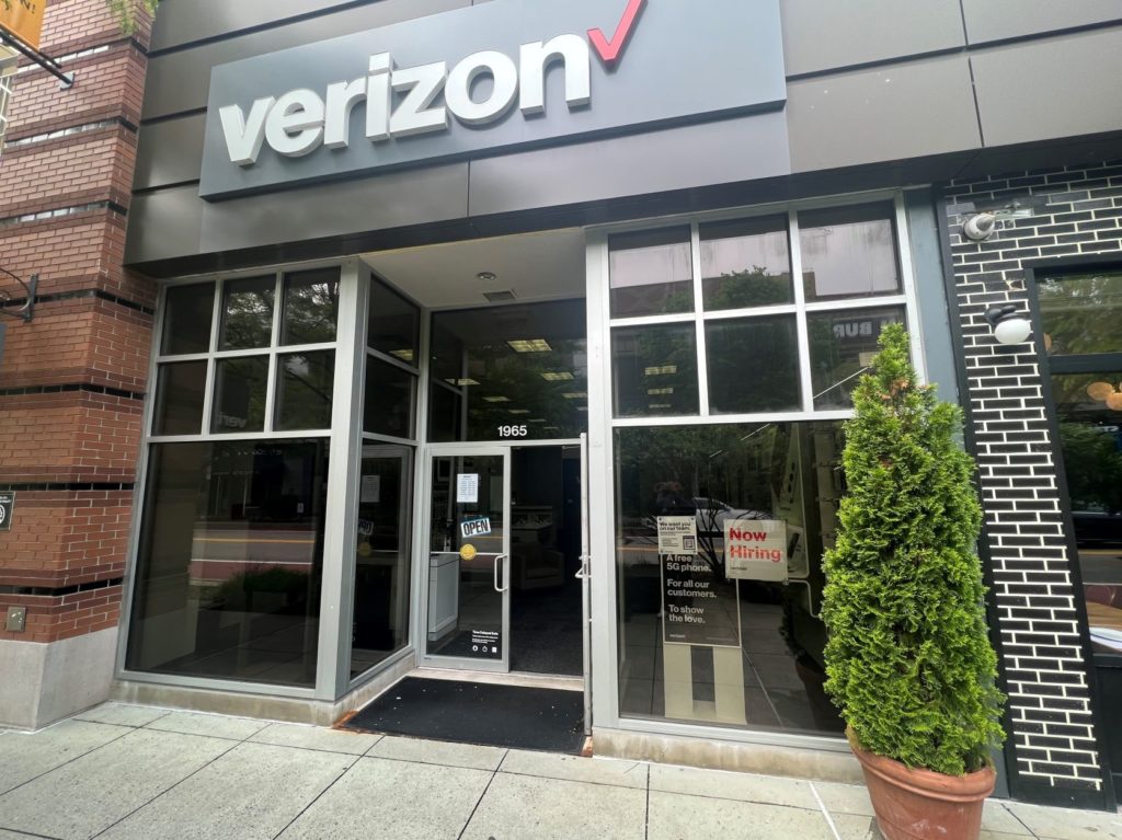 Exterior of Victra Verizon Authorized Retail Store in Yonkers, NY.