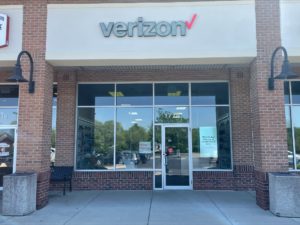 Exterior of Victra Verizon Authorized Retail Store in Pickerington, OH.