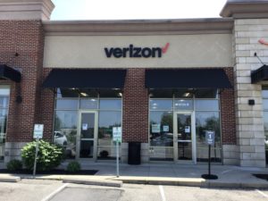 Exterior of Victra Verizon Authorized Retail Store in Powell, OH.