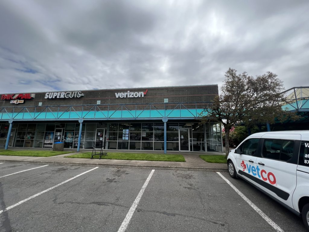 Exterior of Victra Verizon Authorized Retail Store in Corvallis, OR.