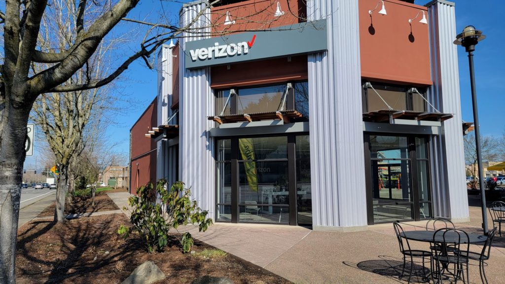 Exterior of Victra Verizon Authorized Retail Store in Wood Village, OR.