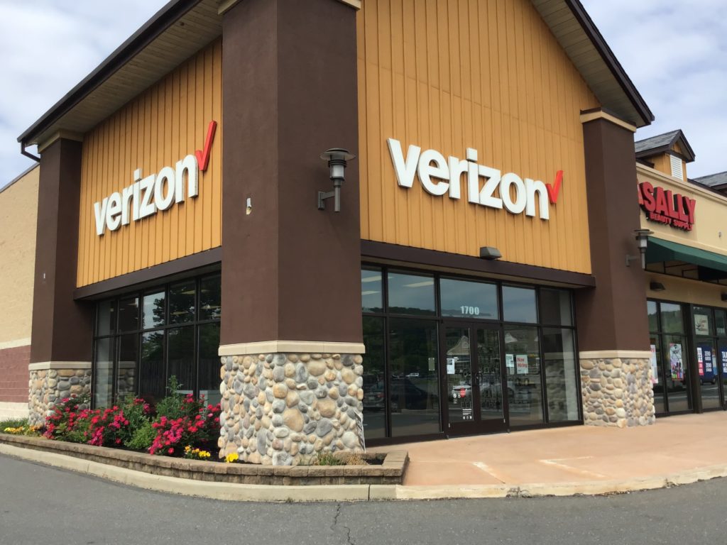 Exterior of Victra Verizon Authorized Retail Store in Hamburg, PA.