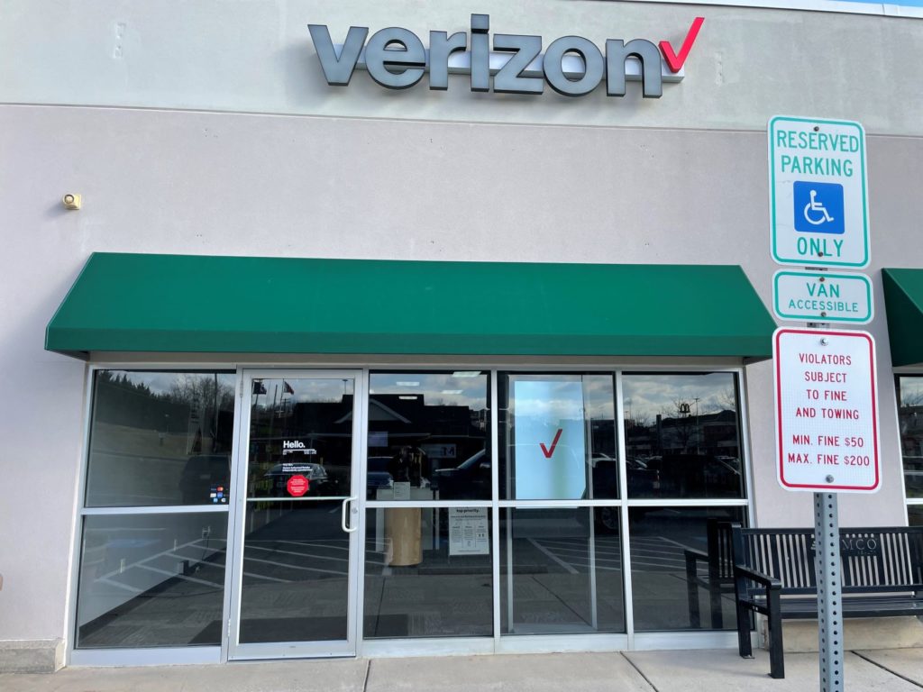 Exterior of Victra Verizon Authorized Retail Store in Shrewsbury, PA.