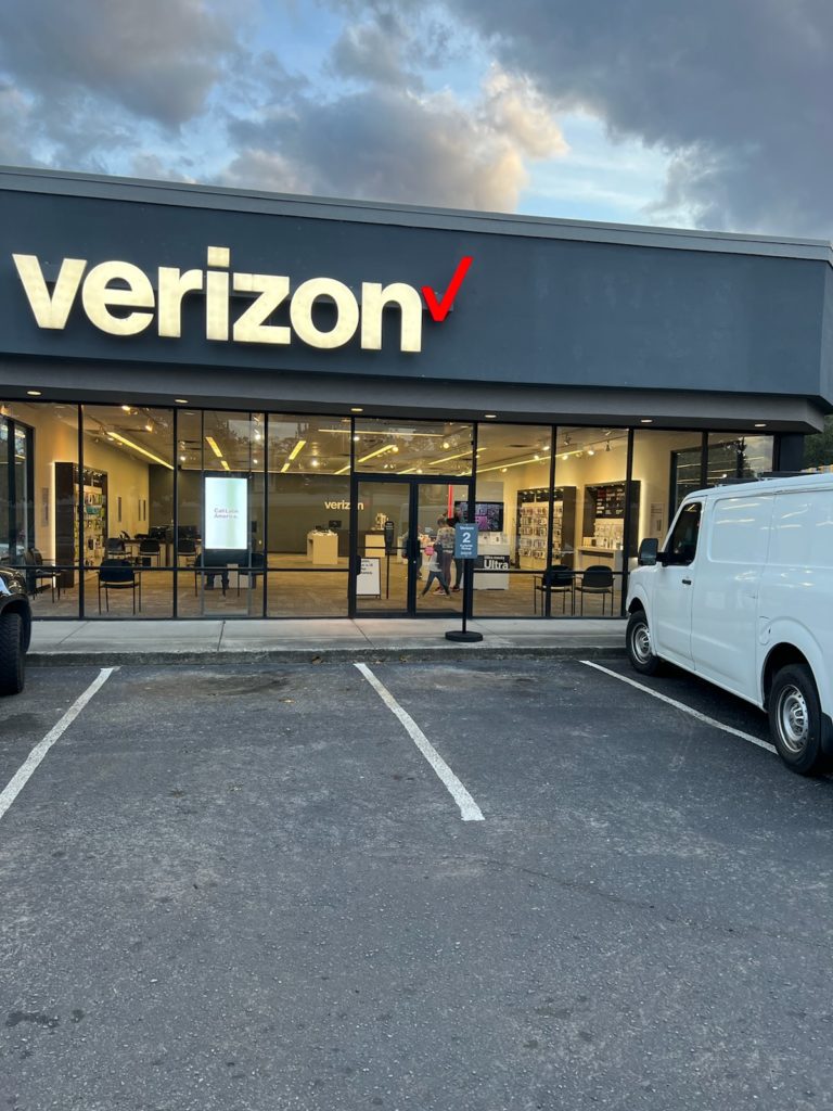 Exterior of Victra Verizon Authorized Retail Store in Camden, SC.