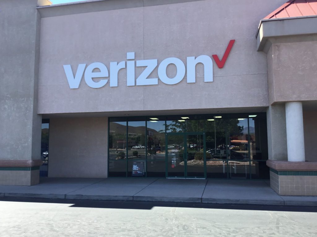 Exterior of Victra Verizon Authorized Retail Store in Hurricane, UT.