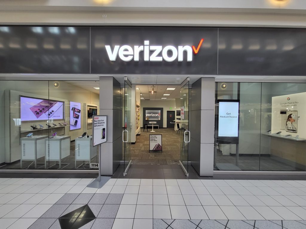 Exterior of Victra Verizon Authorized Retail Store in Provo Mall, UT.