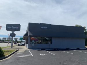 Exterior of Victra Verizon Authorized Retail Store in Spring Lake, NC.