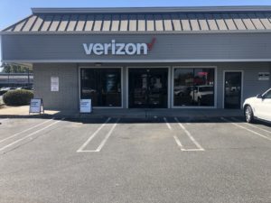 Exterior of Victra Verizon Authorized Retail Store in Modesto McHenry, CA.