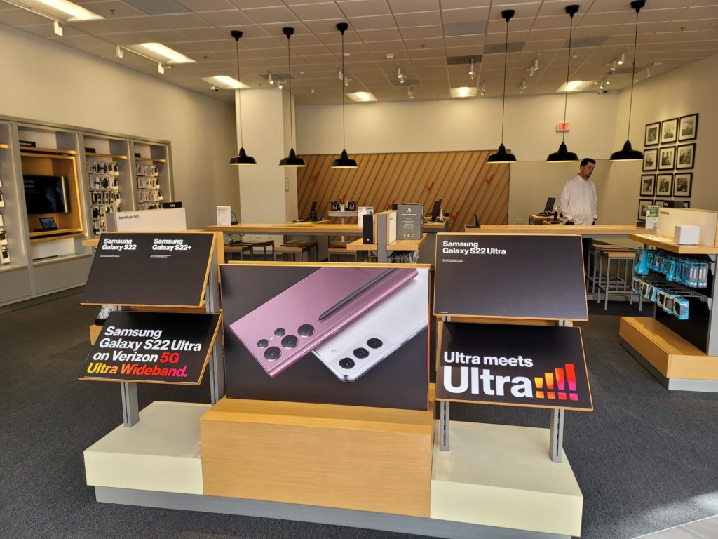 Interior of Victra Verizon Authorized Retail Store in Irvine Spectrum, CA.