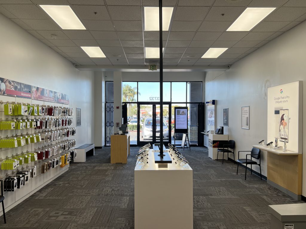 CALos Angeles Crenshaw Victra