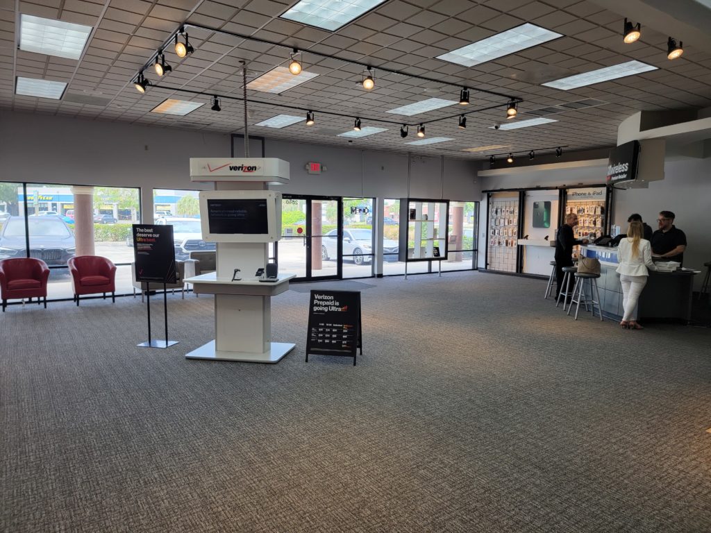 Interior of Victra Verizon Authorized Retail Store in Stuart Federal SE, FL.