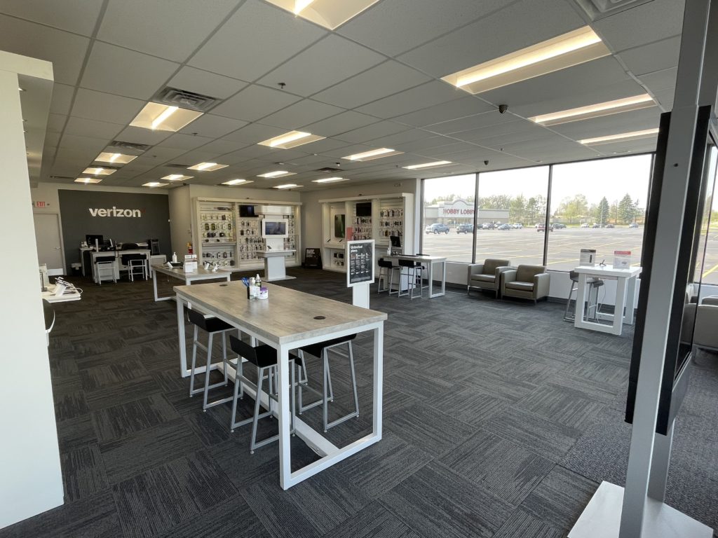 Interior of Victra Verizon Authorized Retail Store in Elgin, IL.