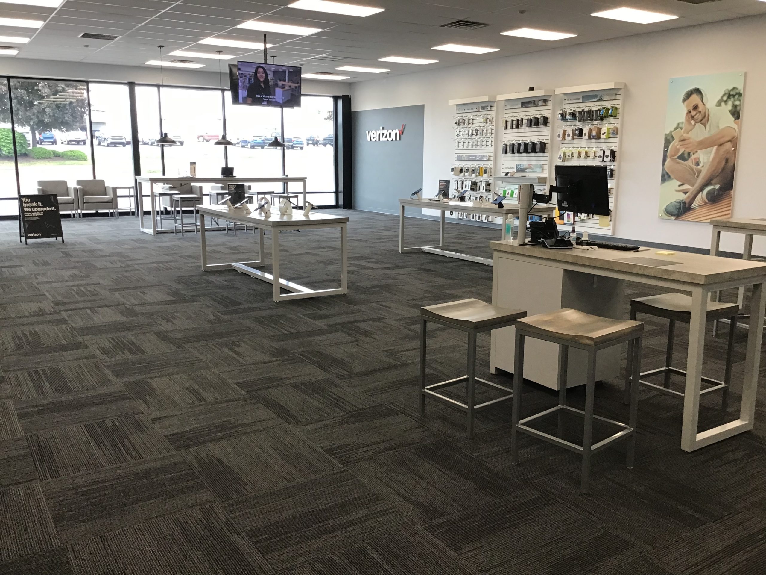 Charlotte, Michigan Verizon Store