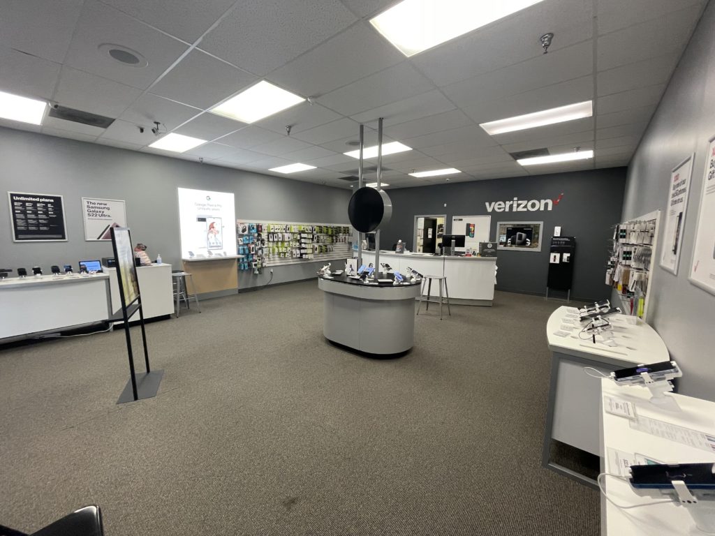 Interior of Victra Verizon Authorized Retail Store in Norfolk Market, NE.