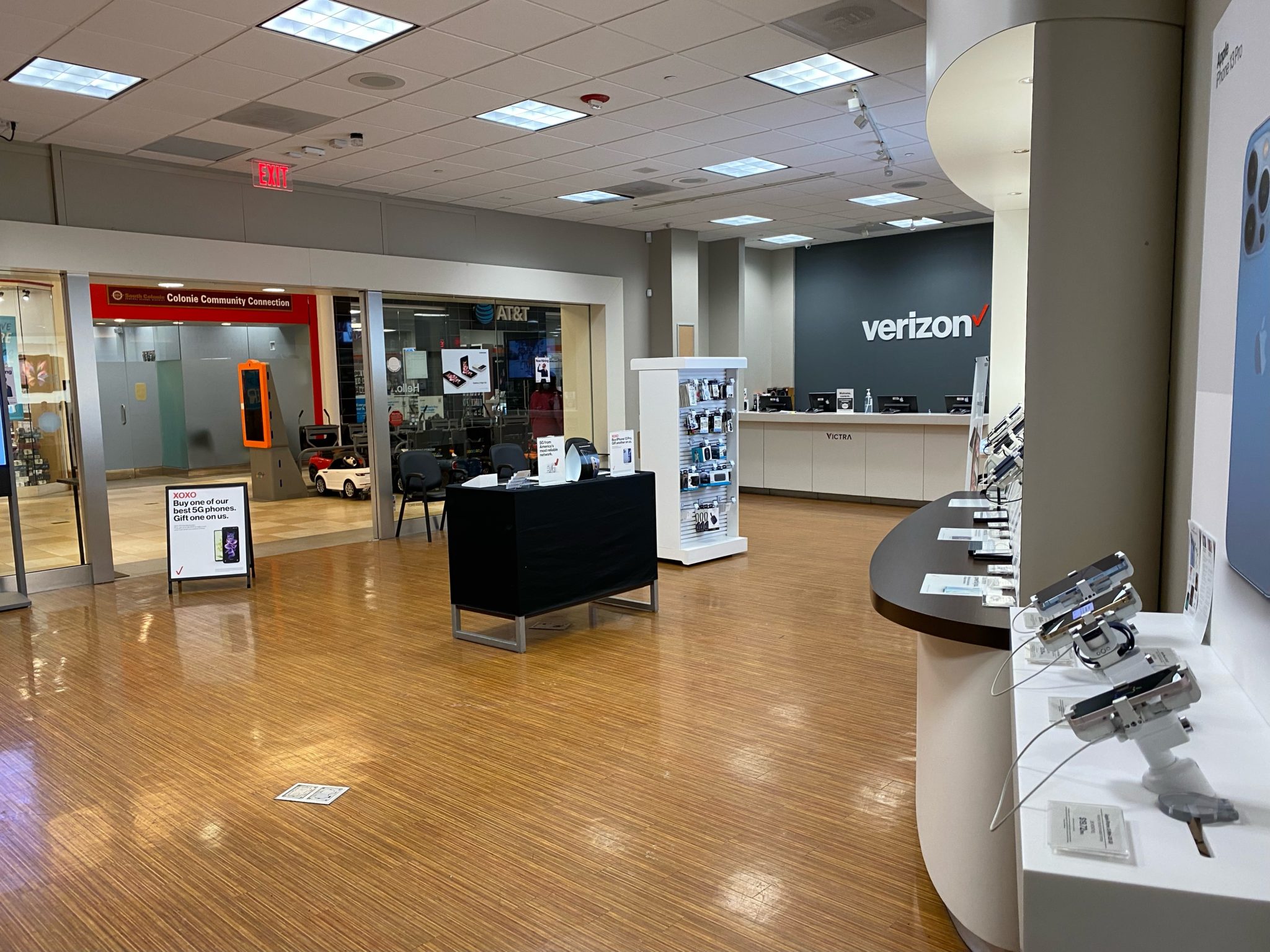 Sports Store In Colonie Center 01 - gvtrd7l