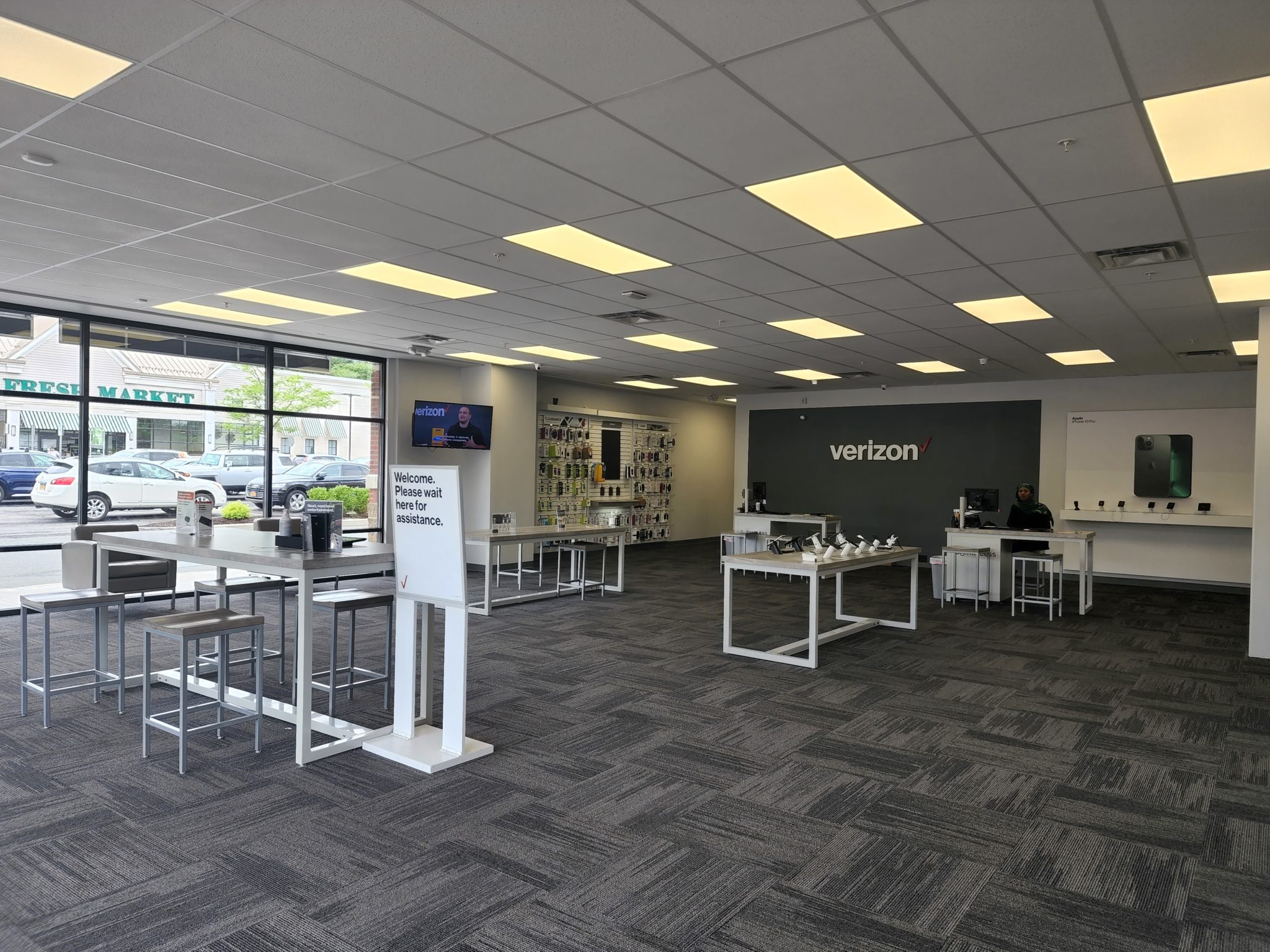 Latham, New York Verizon Store