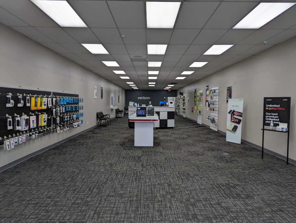 Interior of Victra Verizon Authorized Retail Store in Lakewood, OH.