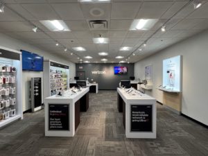 Interior of Victra Verizon Authorized Retail Store in Portland Mall, OR.