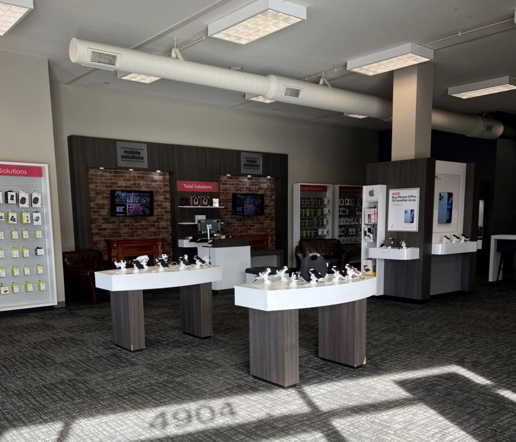 Interior of Victra Verizon Authorized Retail Store in Sioux Falls 57th, SD.
