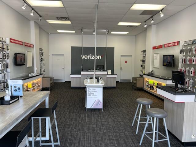Exterior of Victra Verizon Authorized Retail Store in Centerville, UT.