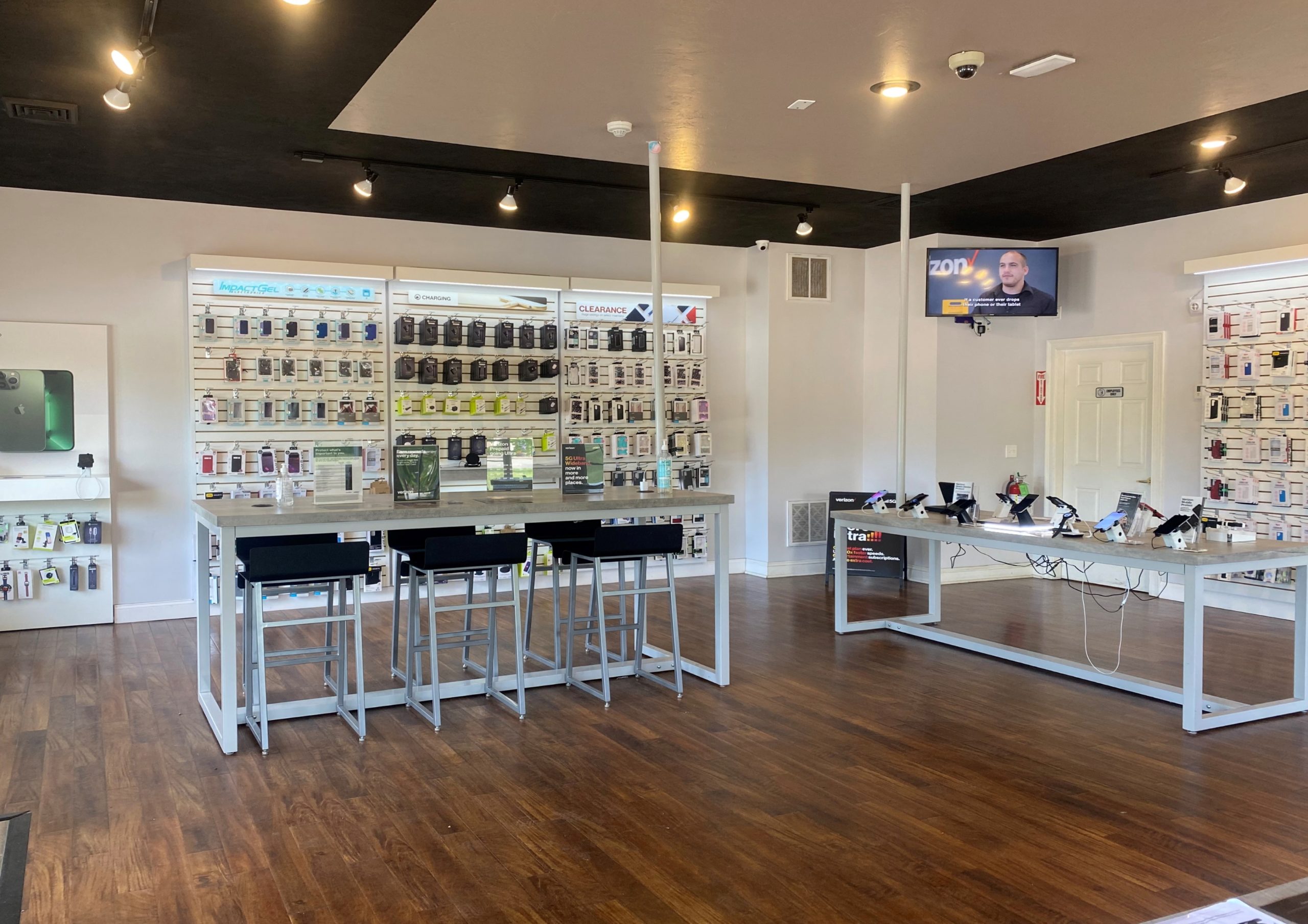 Sturbridge, Massachusetts Verizon Store