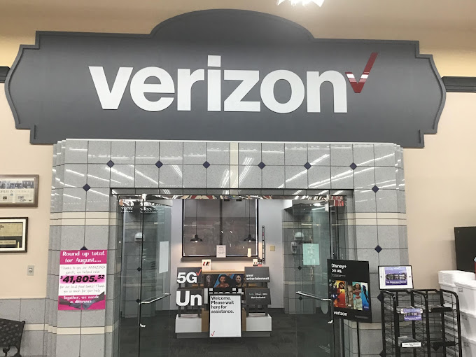Deer Park, Washington: Verizon Store