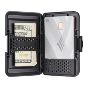 Pelican Protector MagSafe Wallet