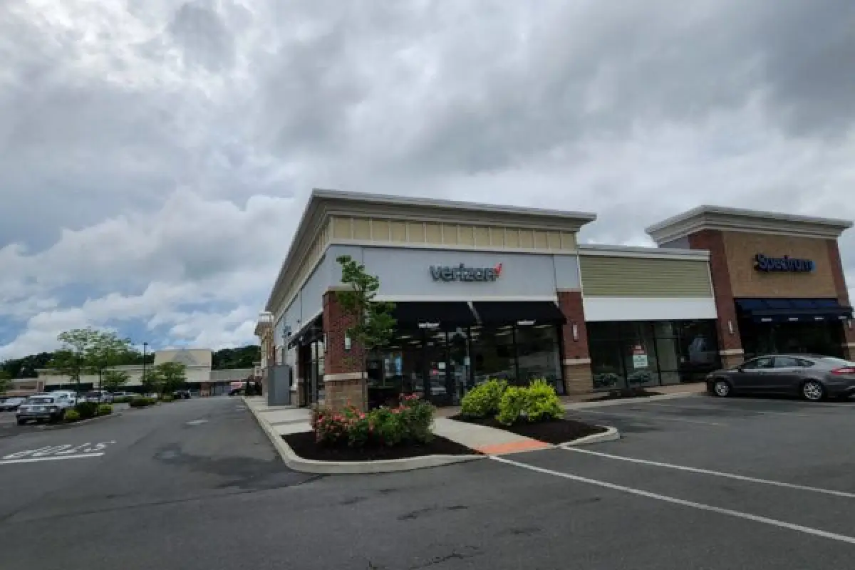 Verizon store in Latham, N.Y.