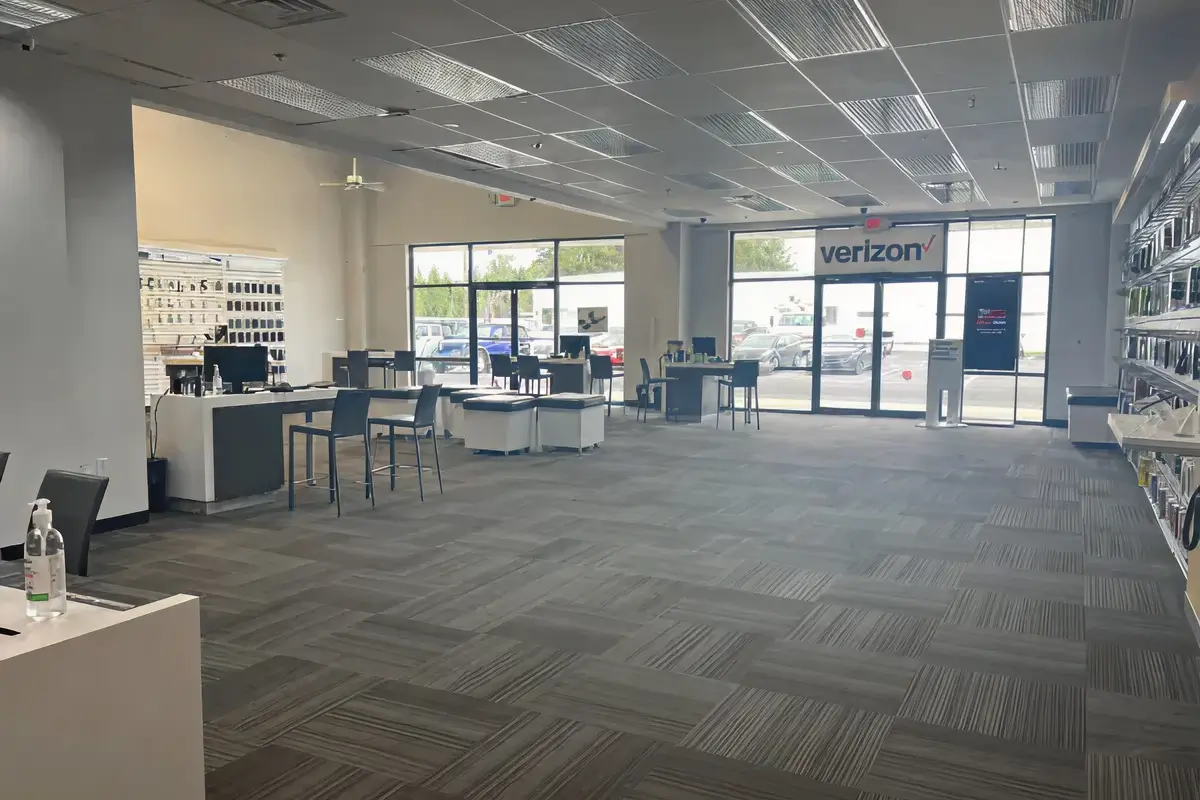 Verizon store in Lewes, DE.