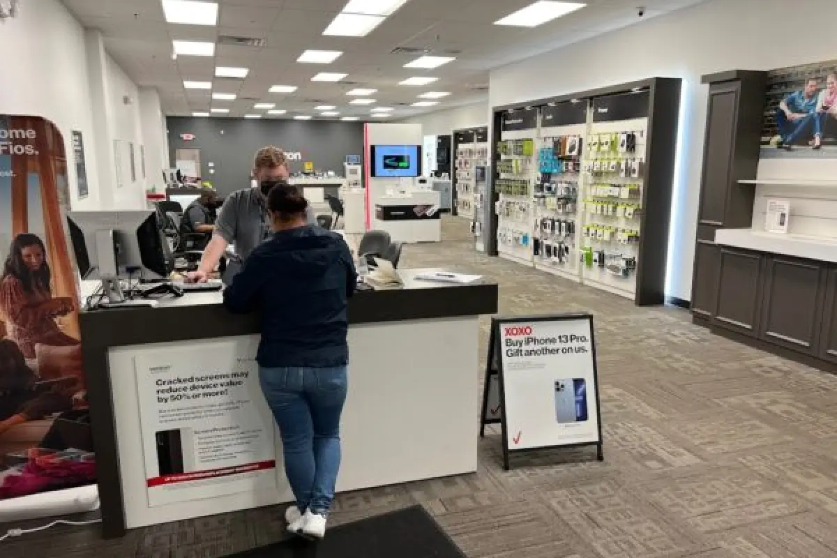 Verizon store.